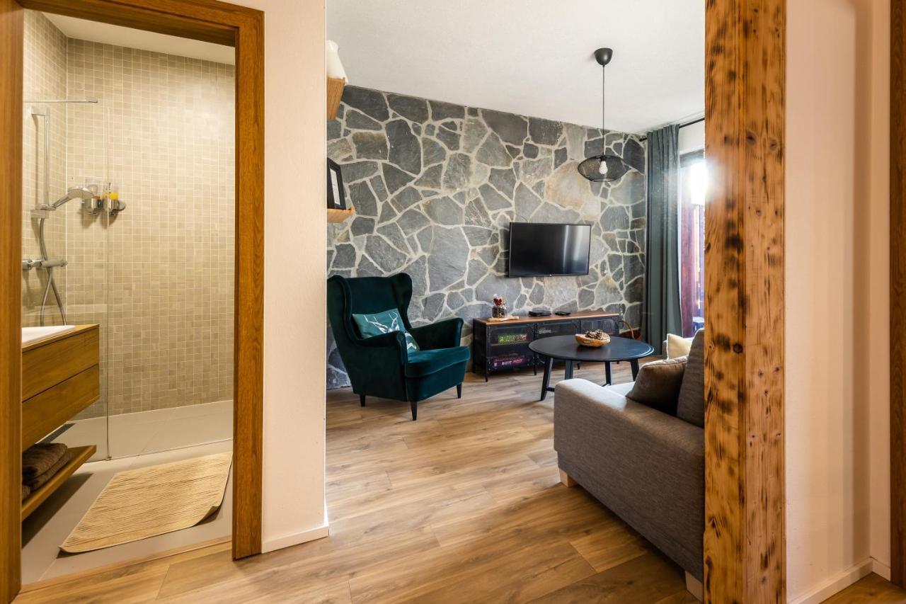 Lucnica Apartments Tale Buitenkant foto