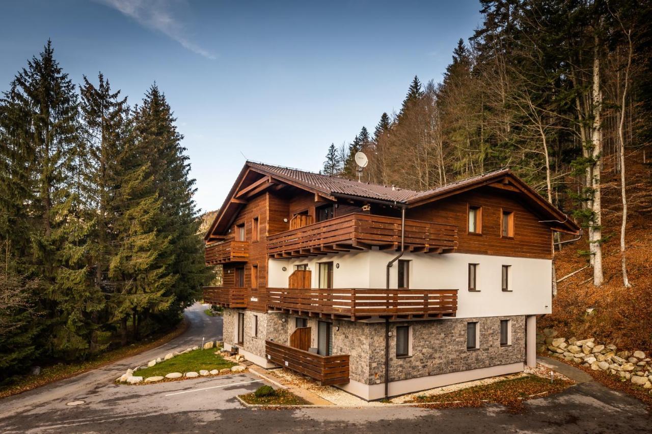 Lucnica Apartments Tale Buitenkant foto