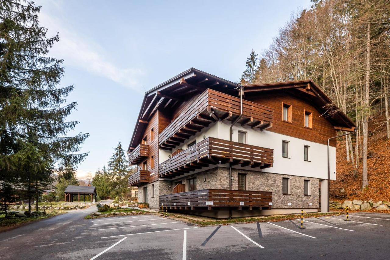 Lucnica Apartments Tale Buitenkant foto